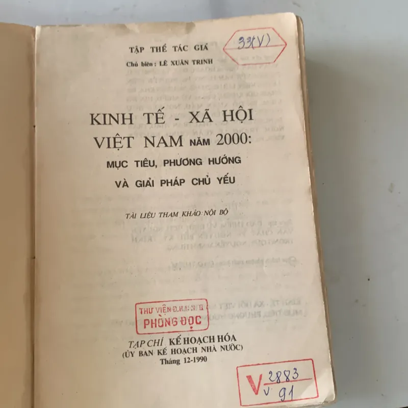 Kinh tế xã hội Việt Nam năm 2000… 708817