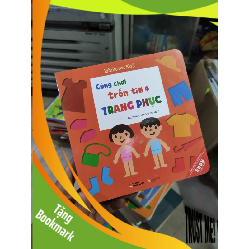 (TẶNG BOOKMARK) Cùng chơi trốn tìm trang phục 942142