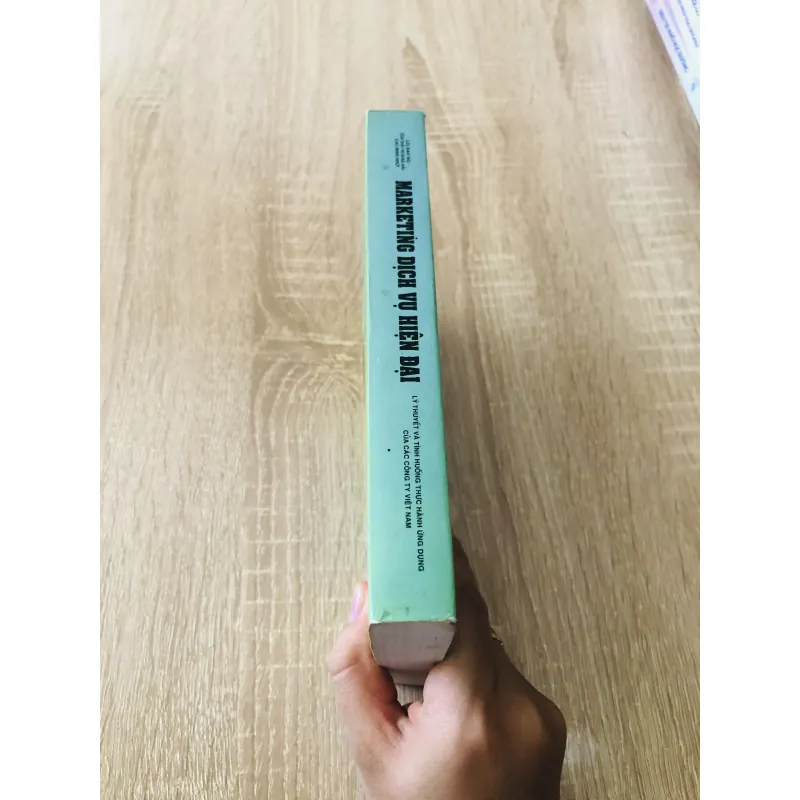 MARKETING DỊCH VỤ HIỆN ĐẠI  1004827