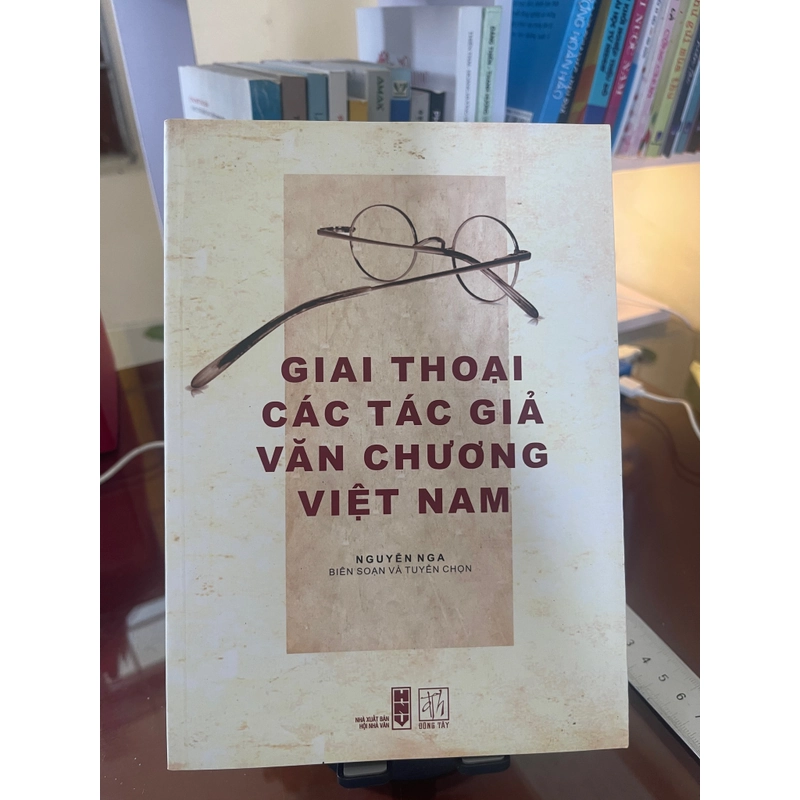 Giai thoại các tác giả văn chương Việt Nam 270911