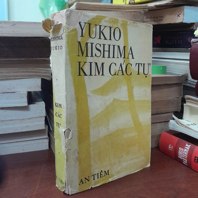 KIM CÁC TỰ - YUKIO MISHIMA 536393