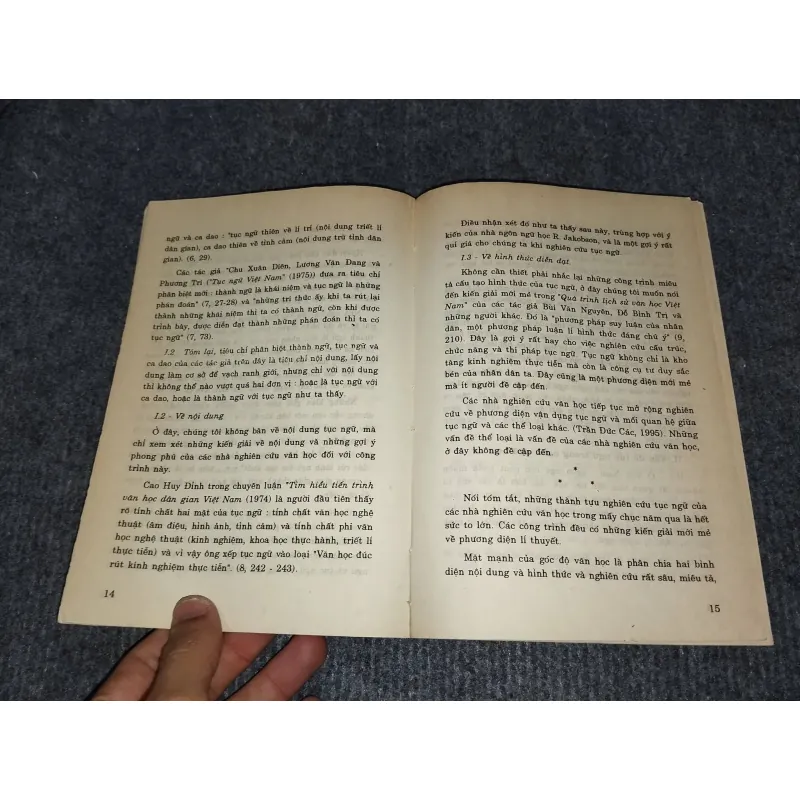 TỤC NGỮ VIỆT NAM. CẤU TRÚC VÀ THI PHÁP 957891