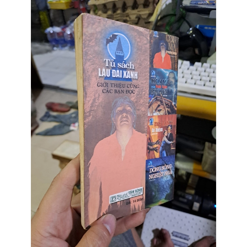 Điệu nhảy thầy tu 2001 mới 80% ố vàng Văn học nước ngoài HCM1709 923722