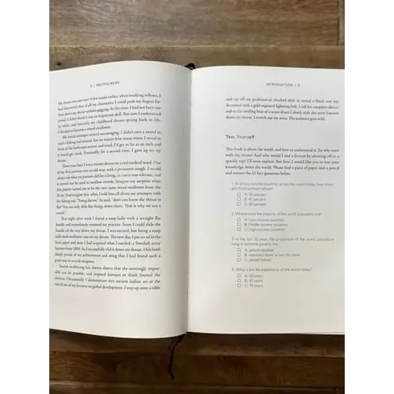 Factfulness - Hans Rosling & Ola Rosling (Bìa cứng khổ to, in màu toàn bộ, giáy láng) 730851