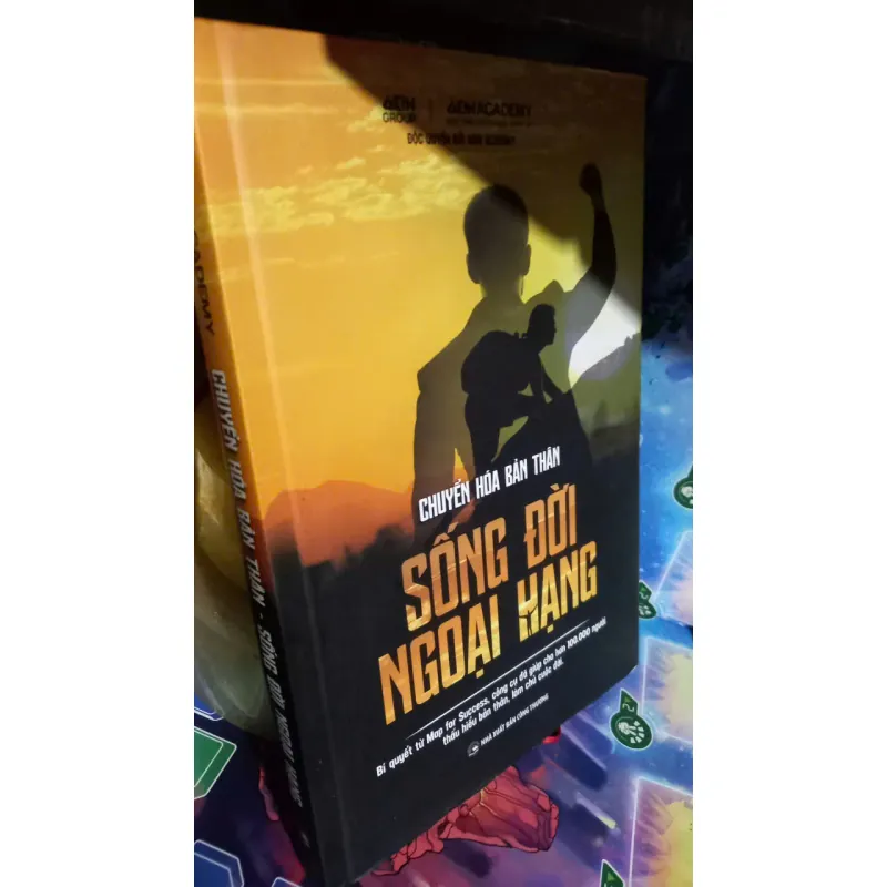 sống đời ngoại hạng 1024083