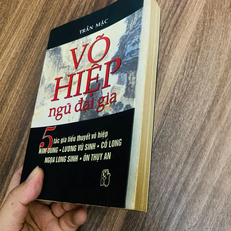 Võ hiệp ngũ đại gia - Trần Mặc#HATRA 1042473