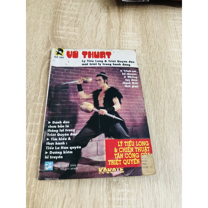 SỔ TAY VÕ THUẬT LÝ TIỂU LONG & CHIẾN THUẬT TẤN CÔNG CỦA TRIỆT QUYỀN ĐẠO 297654