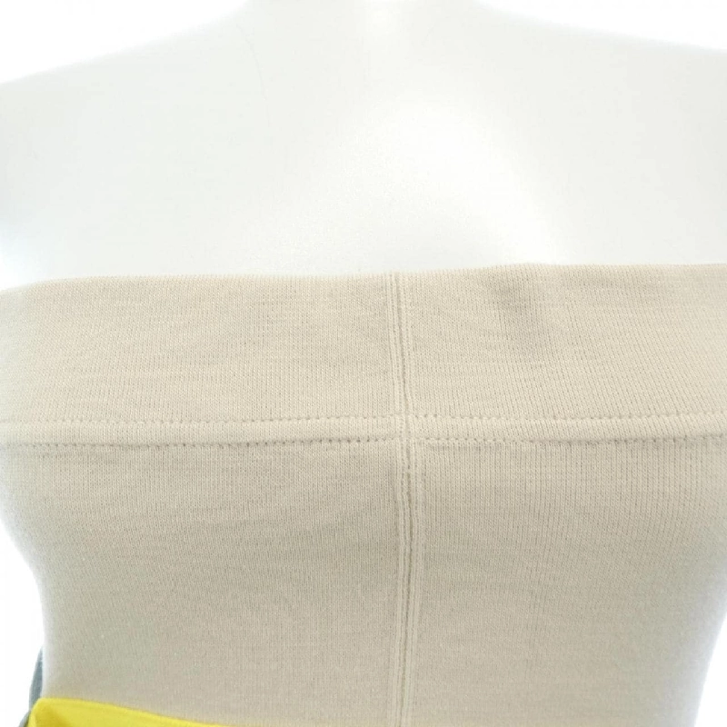 【Khuyến mãi】FENDI Áo 645286