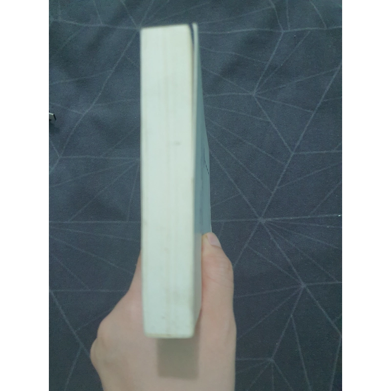 "Trái đất tròn lòng người góc cạnh" - Minh Mẫn 521584
