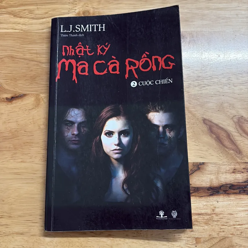 II Tựa sách: Nhật Ký Ma Cà Rồng _ Cuộc Chiến (Tập2) - L.J. SMITH - 2010 686763