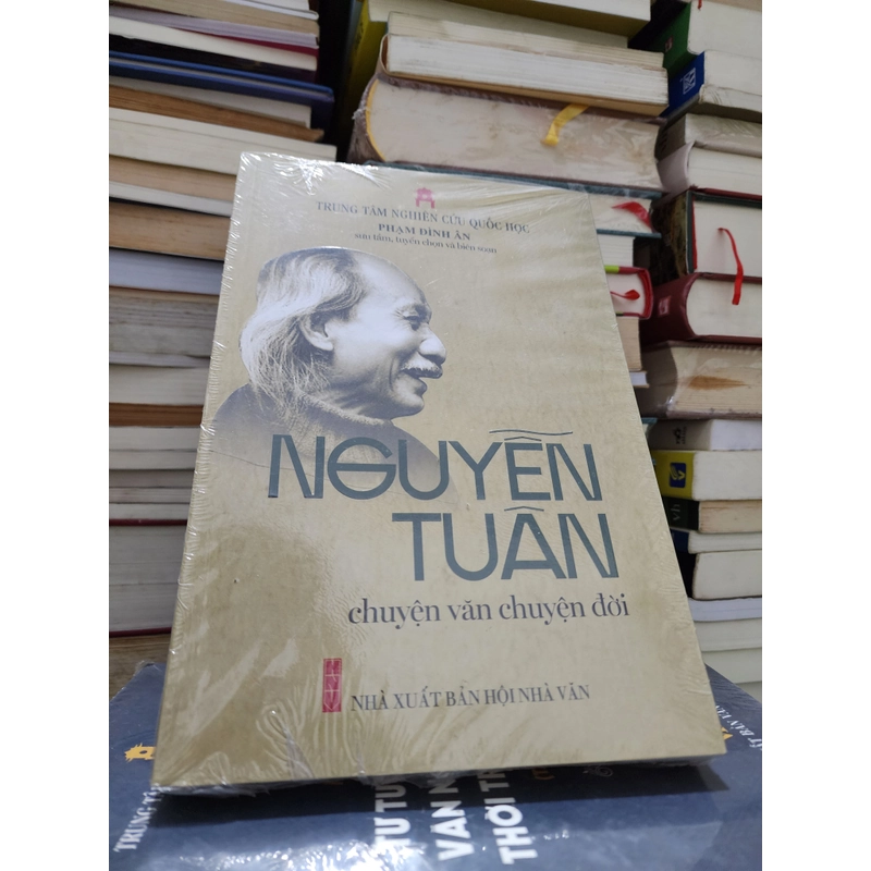 Nguyễn Tuân chuyện văn chuyện đời | Phạm Đình Ân 493381