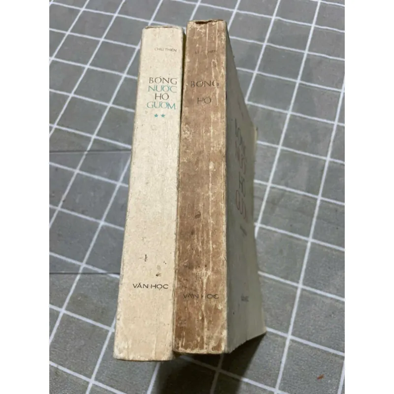 BÓNG NƯỚC HỒ GƯƠM - 2 TẬP - 1976- SÁCH ĐẸP 556882
