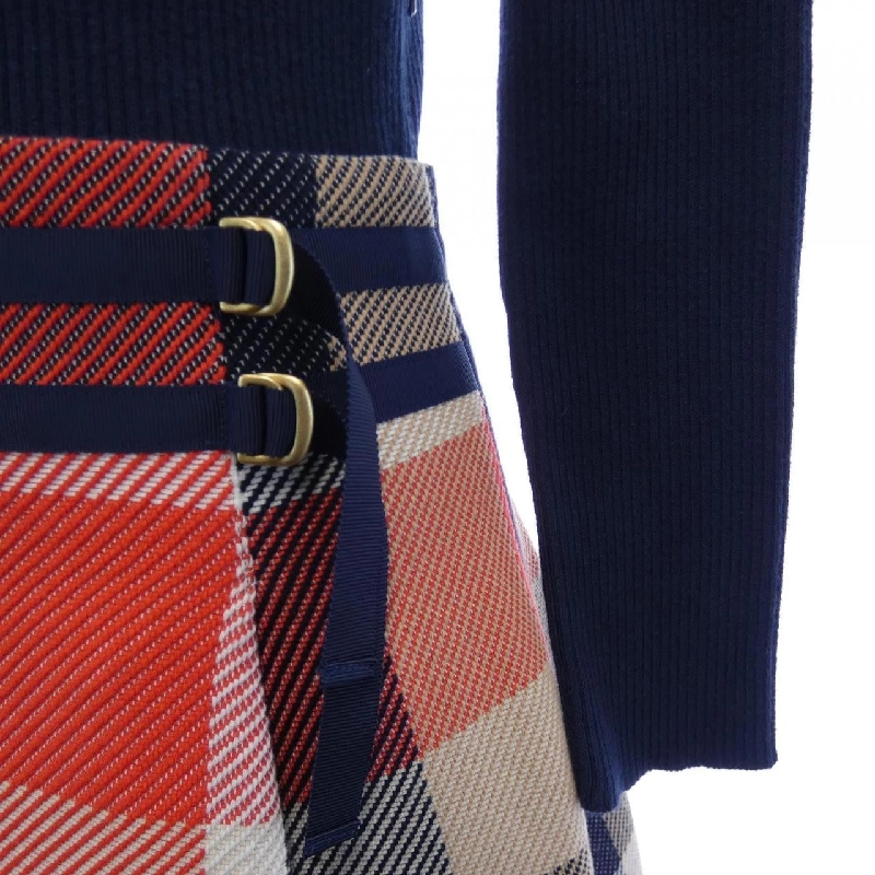 【Mã giảm giá】Blue Label Crestbridge ワンピース 652573