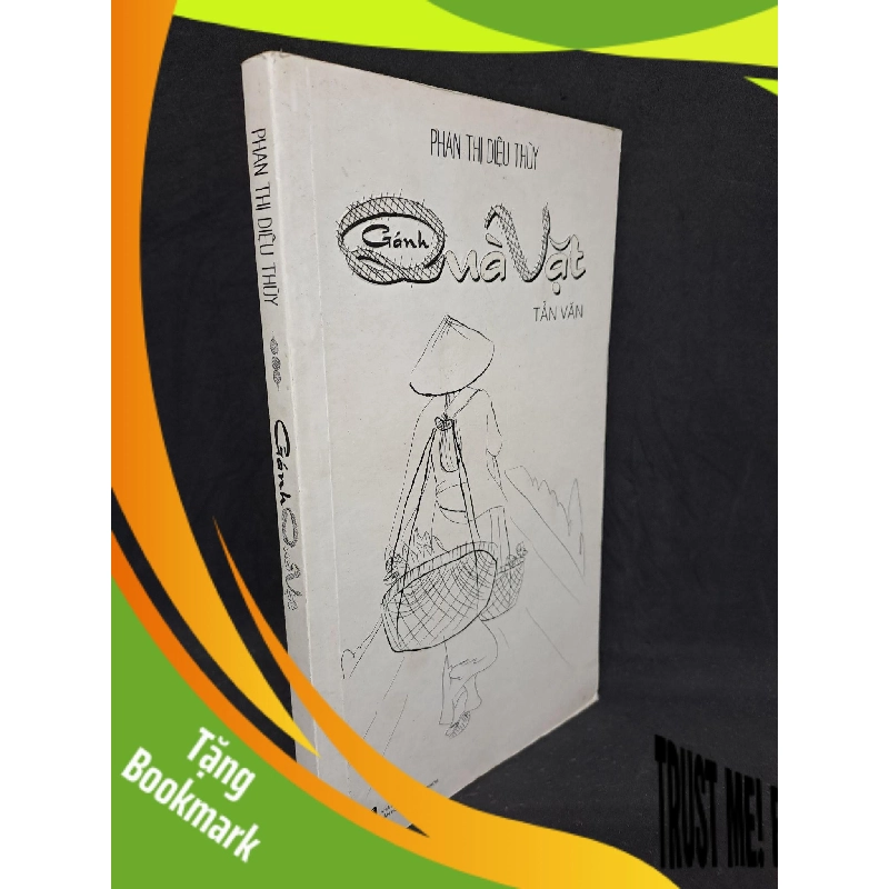 (TẶNG BOOKMARK) Gắn quà vặt - Phạm Thị Diệu Thùy mới 80% 2015 RBK2606 943997