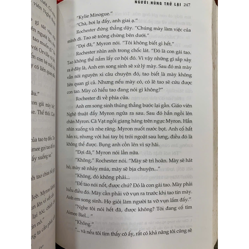 NGƯỜI HÙNG TRỞ LẠI - HARLAN COBEN 497637