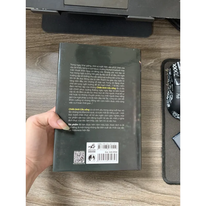 Chiến binh cầu vồng (bìa cứng) 737892