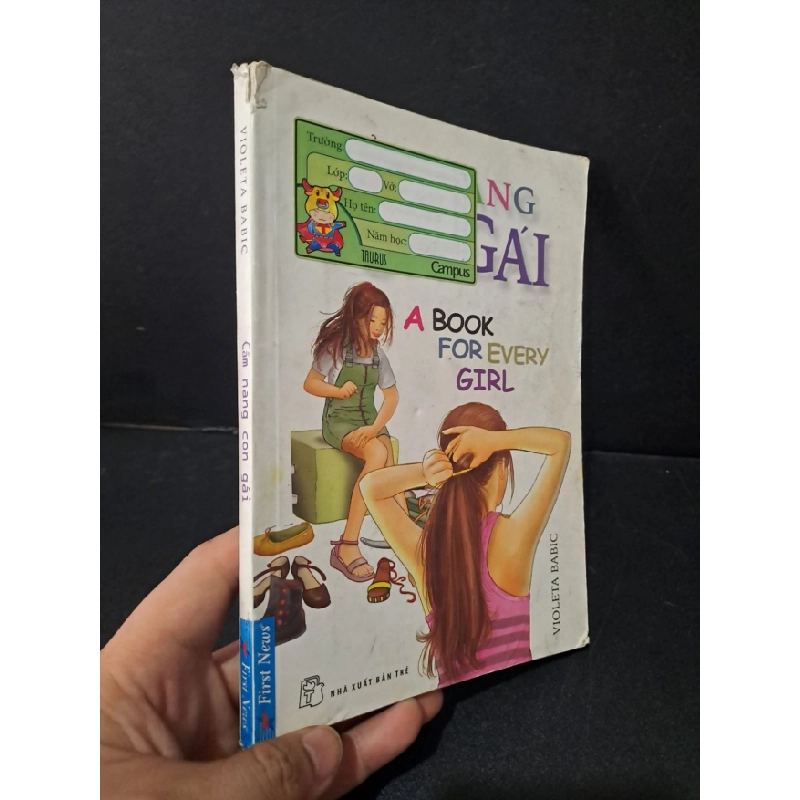 [Phiên Chợ Sách Cũ] Cẩm nang con gái - Violeta Babic 0506 468910