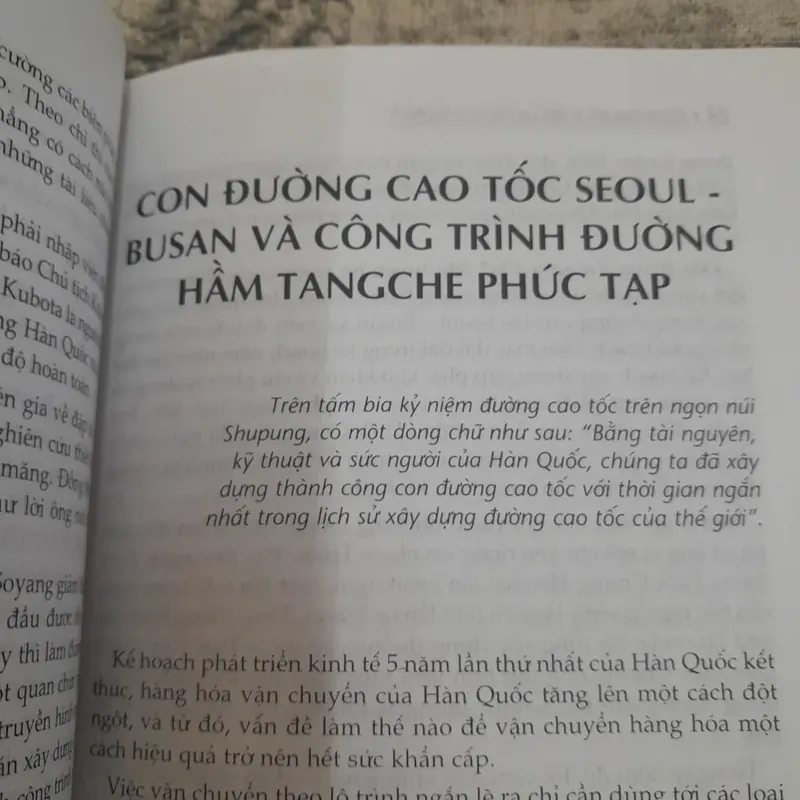 Không bao giờ là thất bại. Tất cả là thử thách. Tự truyện của Chung Ju Yung 590502