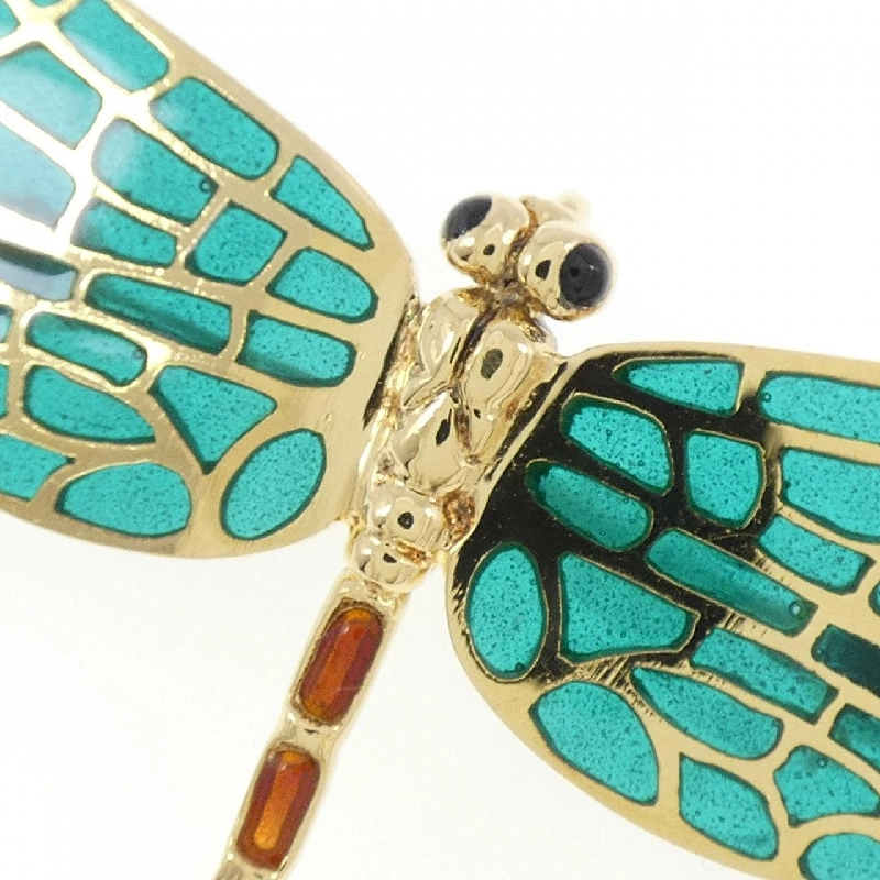 Brooch menh mika 666684