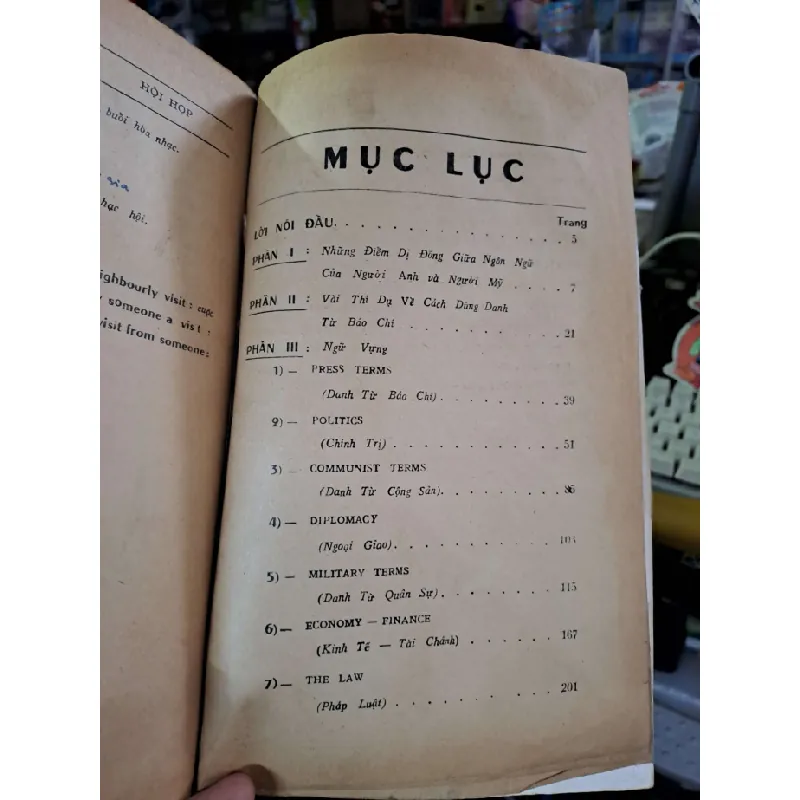 Ngữ vựng căn bản báo chí Anh Mỹ - Võ Công Tài - 1969 mới 70% ố rách - SÁCH XƯA - HCM0111 628965