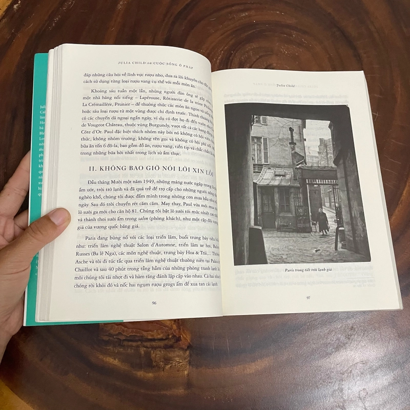 JULIA CHILD Và Cuộc Sống Ở Pháp _ Tình Yêu, Sự Nghiệp Và Những Món Ăn Mang Tên Huyền Thoại 446936