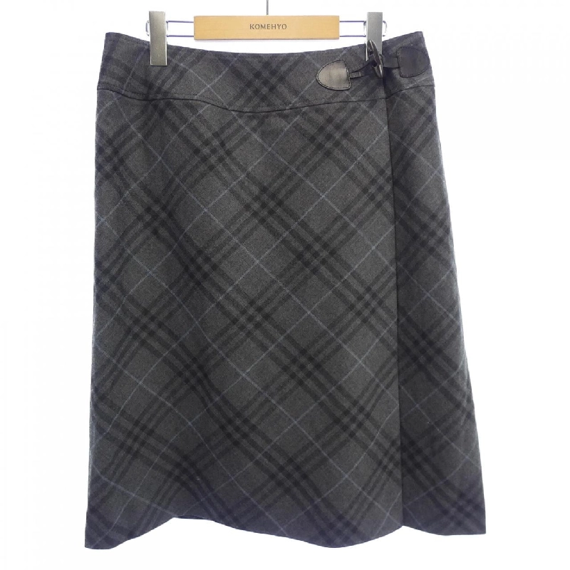 Váy BURBERRY LONDON FX763-053-07 - Hàng hiệu Authentic 817752