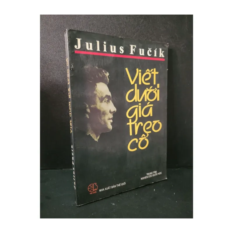 Viết dưới giá treo cổ 989352