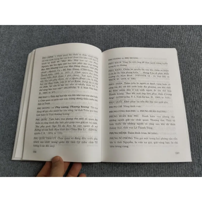 SỔ TAY TỪ NGỮ LỊCH SỬ (QUAN CHẾ) 571008