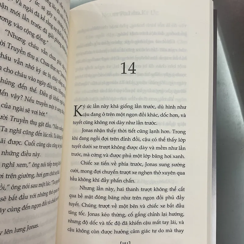 [KỲ ẢO] Người truyền ký ức - Lois Lowry 712299