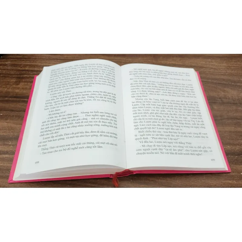 TUỔI THƠ DỮ DỘI - Phùng Quán (bìa cứng, 742 trang) 747986