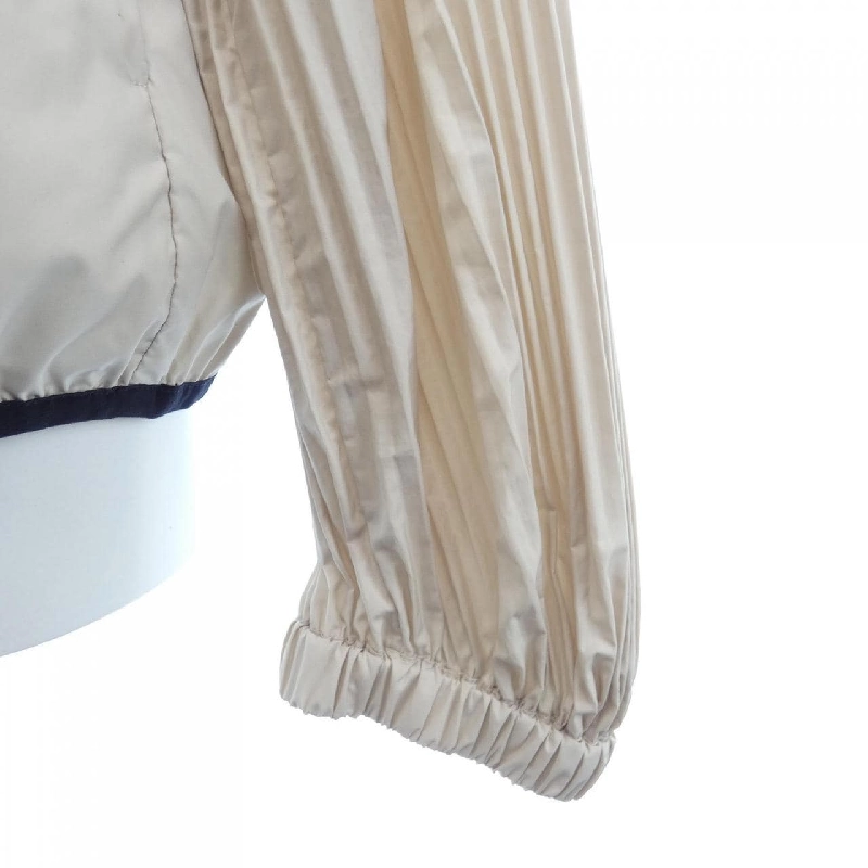 Áo khoác MONCLER PANAT 631674