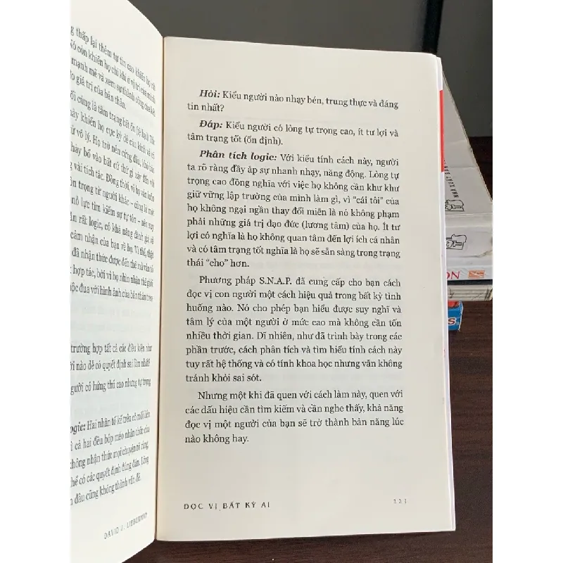 Đọc vị bất kỳ ai – TS. David J. Lieberman 560812