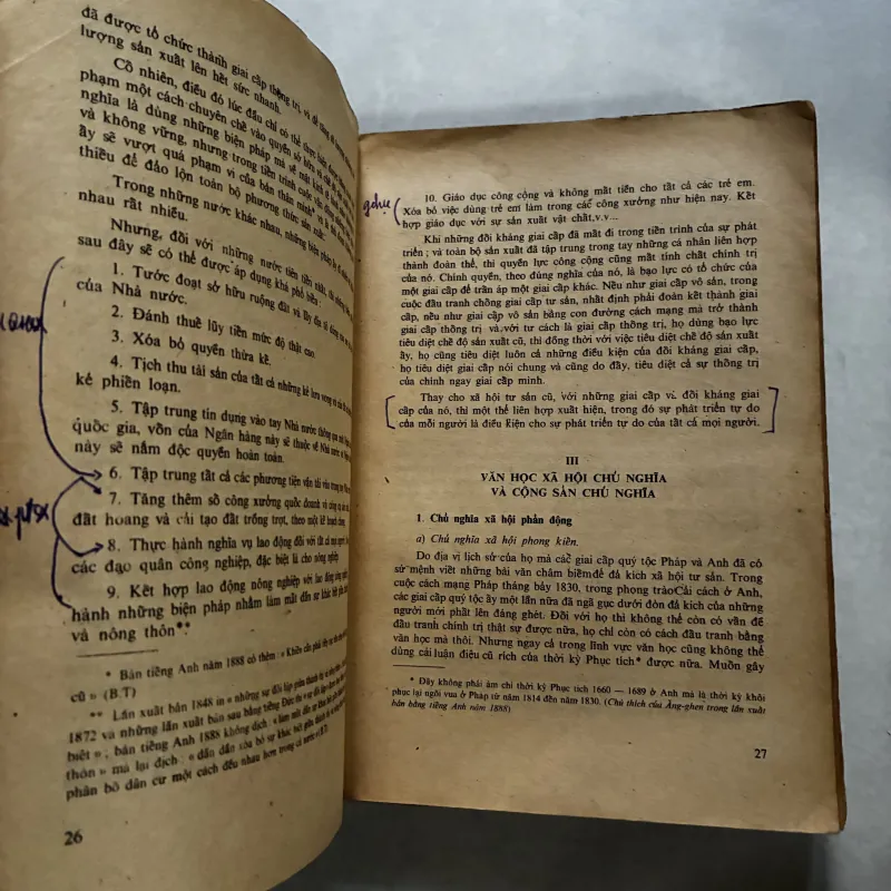 Chủ nghĩa xã hội khoa học - 1977s 1006756