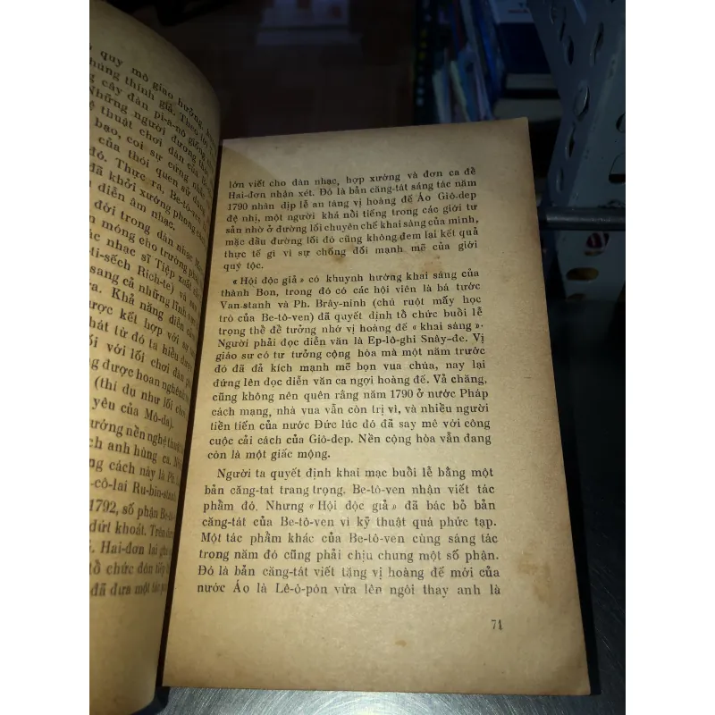 Lút-Vich Van Be-Tô-Ven  -  A.A-Lơ-Svang 930066