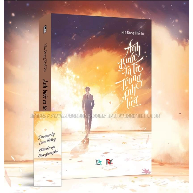 Anh bước ra từ trong ánh lửa. 455341