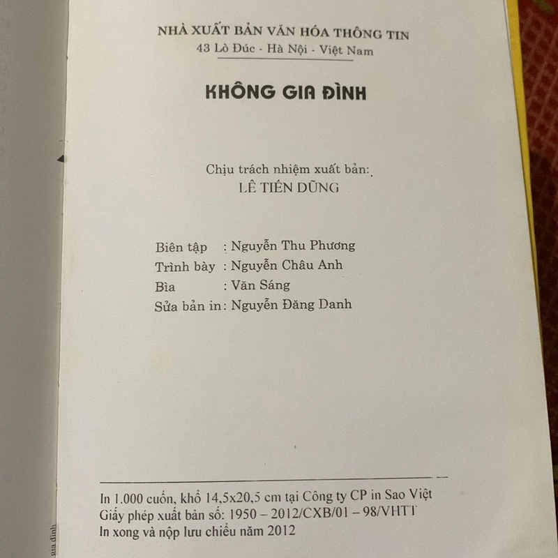 Không gia đình, bìa cứng 357182