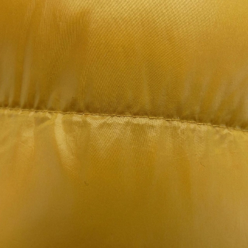 Áo khoác lông vũ MONCLER 640498