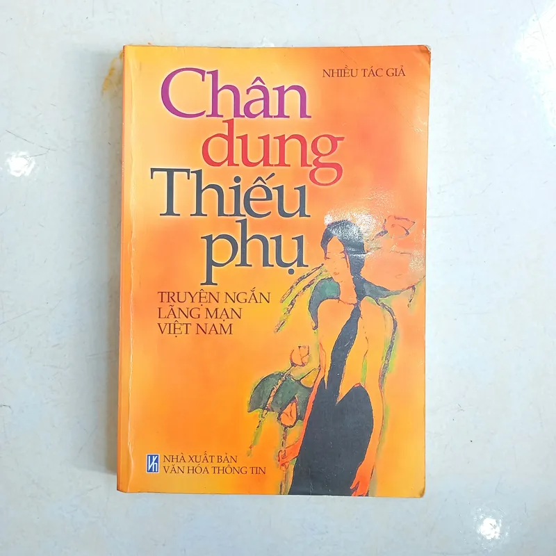 Chân dung thiếu phụ 📚 597498