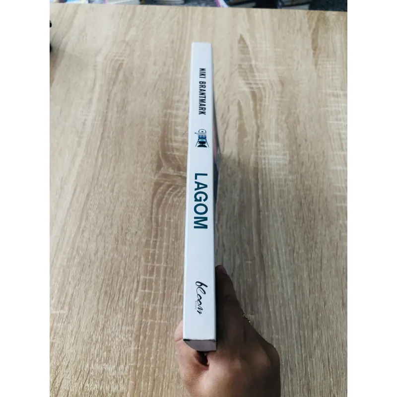 LAGOM BIẾT ĐỦ MỚI LÀ TỰ DO  996165