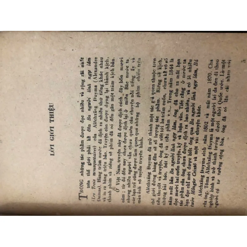 Ba người lính ngự lâm – Alexandre Dumas 998403