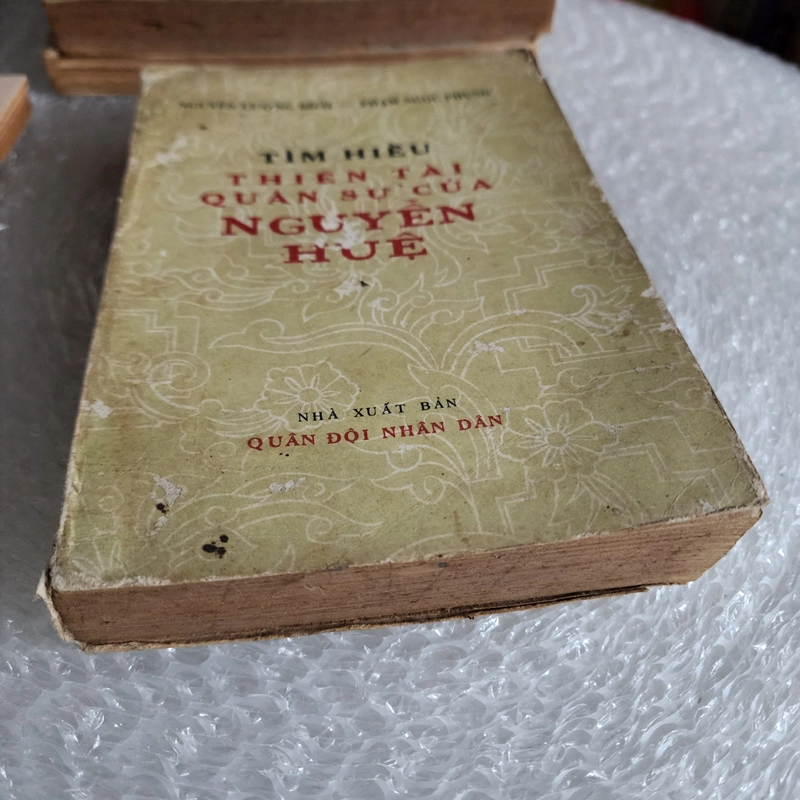 Tìm hiểu thiên tài quân sự của Nguyễn Huệ | Nguyễn lương bích. Phạm ngọc phụng 529185