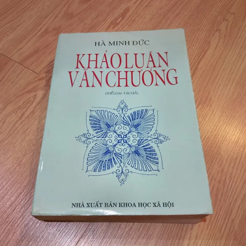 Khảo luận văn chương - Hà Minh Đức 730719