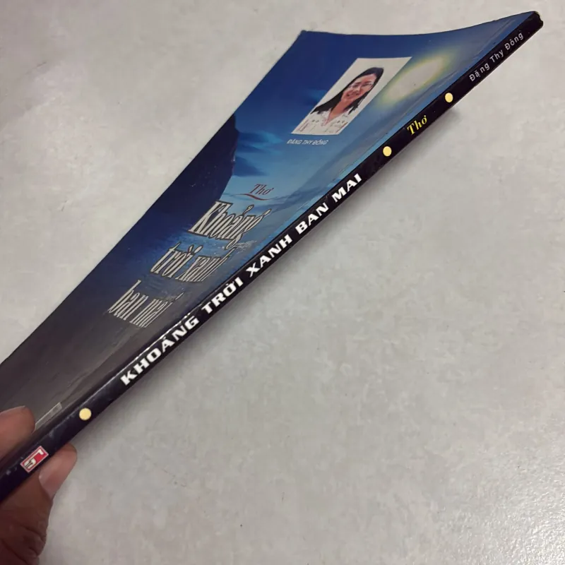 Khoảng trời xanh ban mai - Đặng Thy Đông 778612