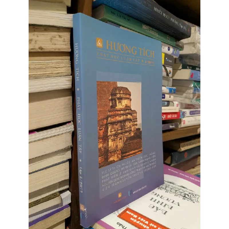 Hương tích - Phật học luận tập 563336