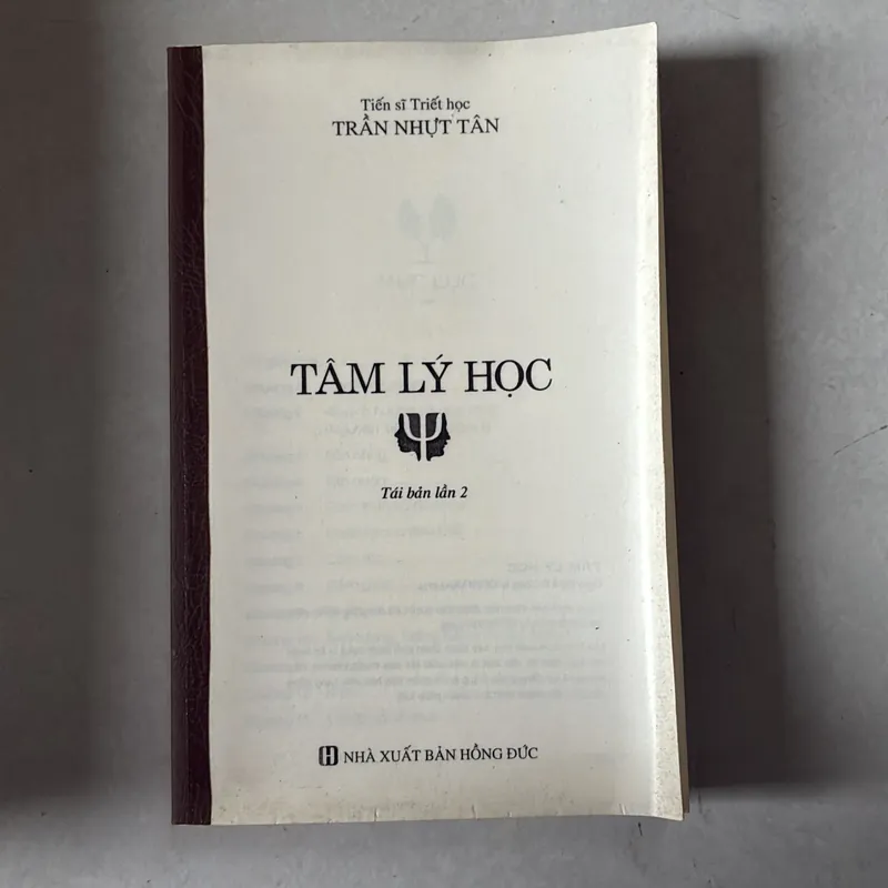 Tâm lý học - Trần Nhựt Tân 703588