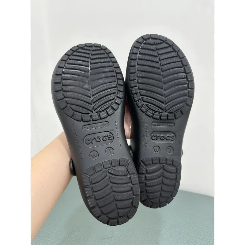 Sandals crocs 2hand size w7- 38 độ mới cao hình chụp thật 991000
