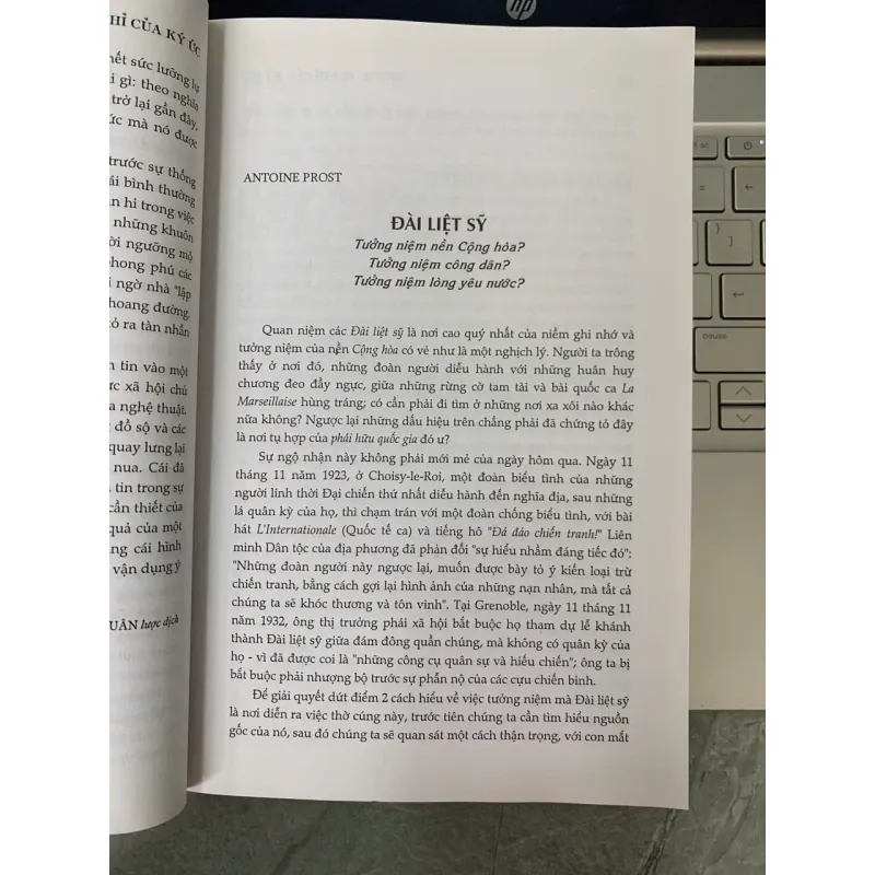 NHỮNG DI CHỈ CỦA KÝ ỨC - PIERRE NORA 700570