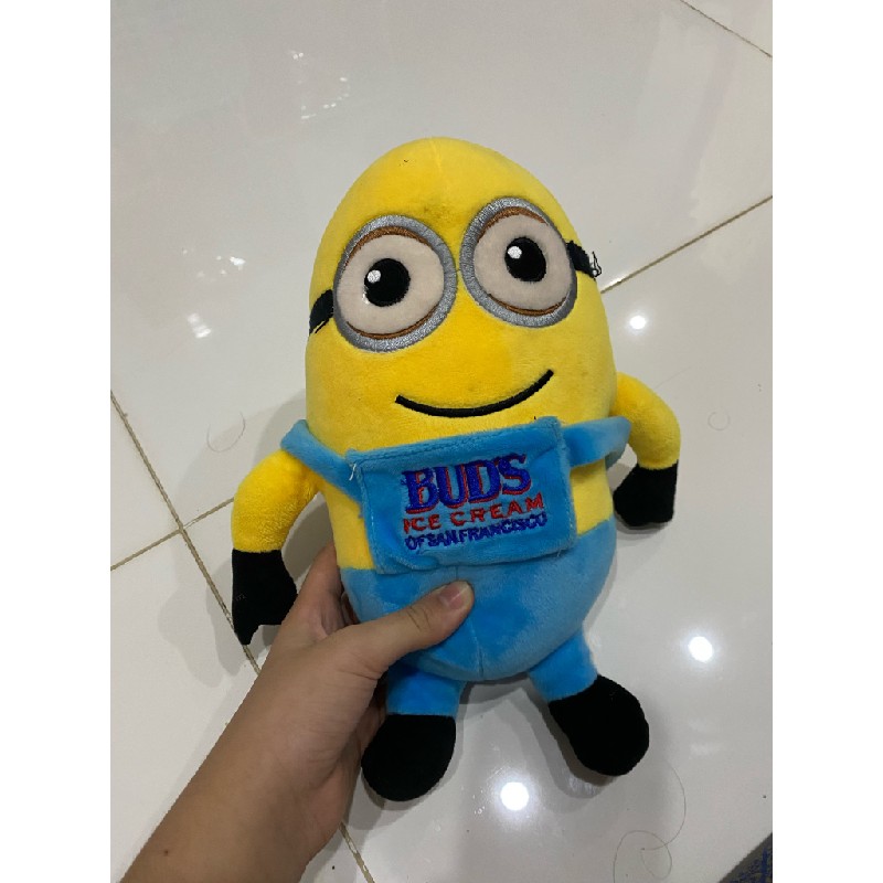 Minion và thỏ trắng đội nón 47664