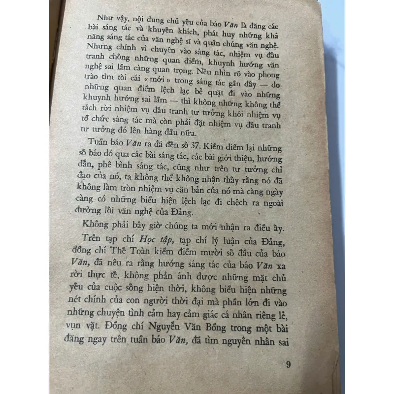 Bình luận văn học - Như Phong - Phê bình văn học 798650