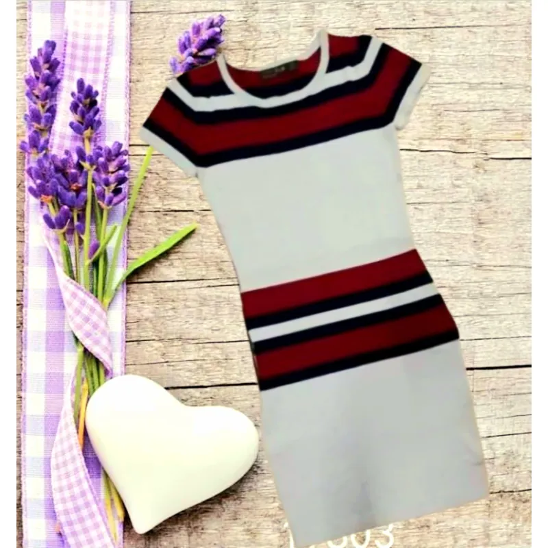 Đầm len ôm body sọc ngang, chưa qua sử dụng, độ mới cao 1024203